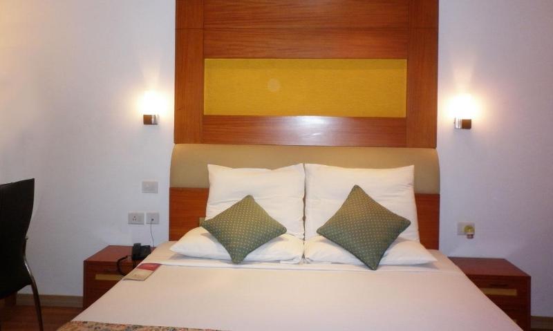 Hotel Riverside Resort And Spa Kumbakonam Zewnętrze zdjęcie